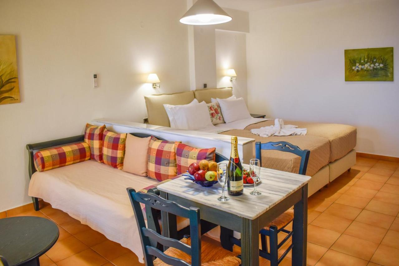 Hotel Dafni Скіатос Екстер'єр фото